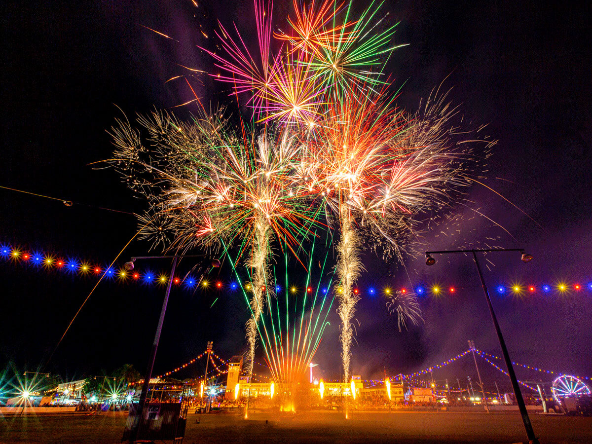 Jimboomba QLD Fireworks & Pyrotechnics 01 - All Fired Up Jimboomba QLD Fireworks & Pyrotechnics 01 - All Fired Up